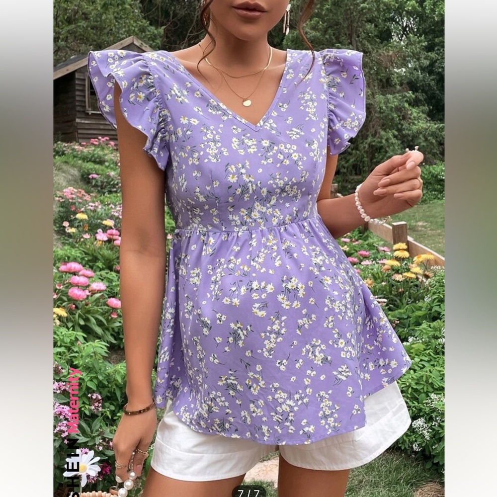 NWOT Ditsy Floral Backless Maternity Blouse